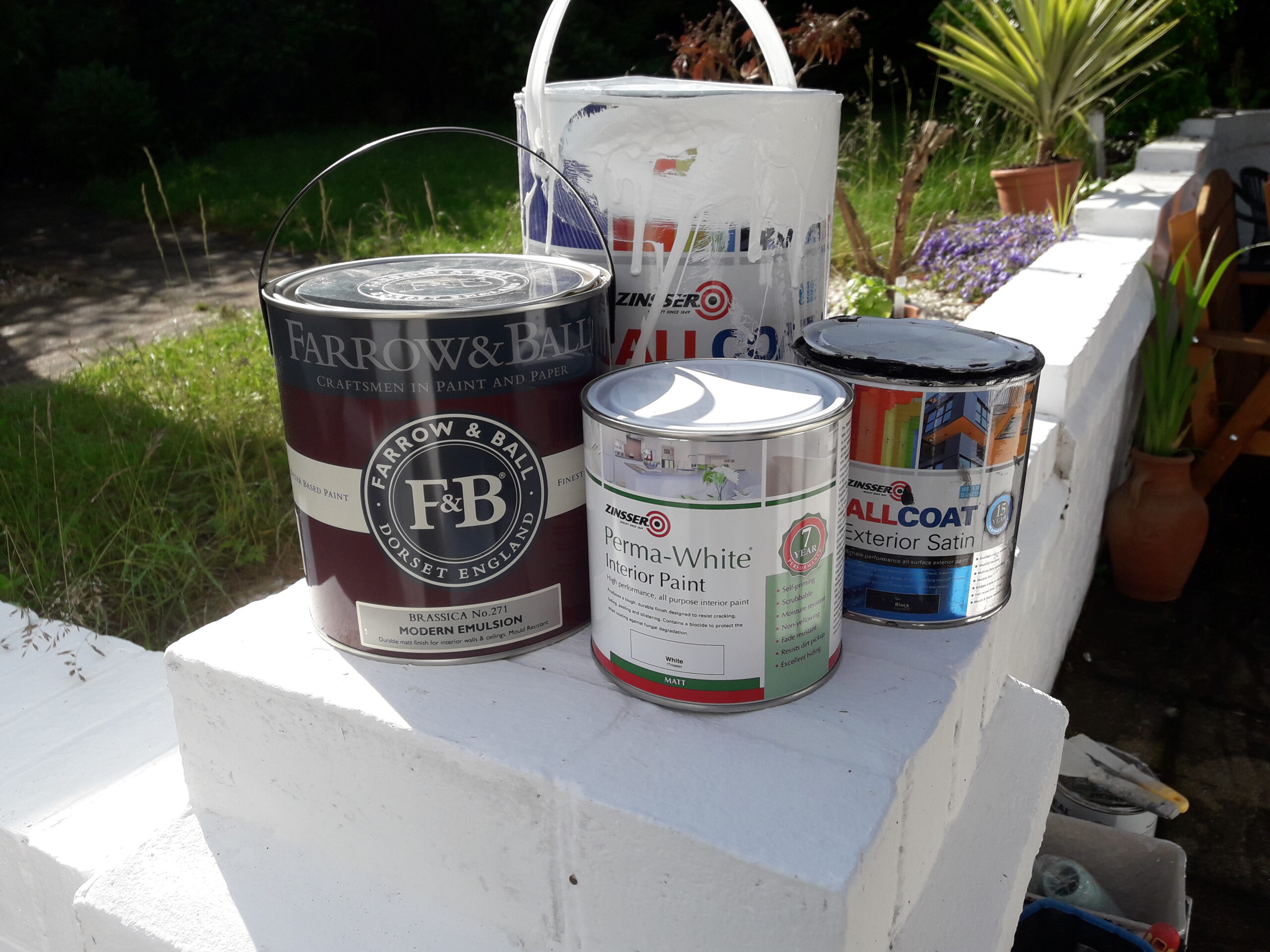 brands of paint we use here at freshlook for interior decorating works